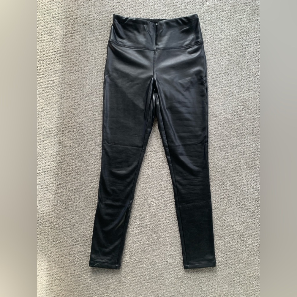 EUC Tribal Jeans faux leather fleece lined leggings size XS (US size 2)